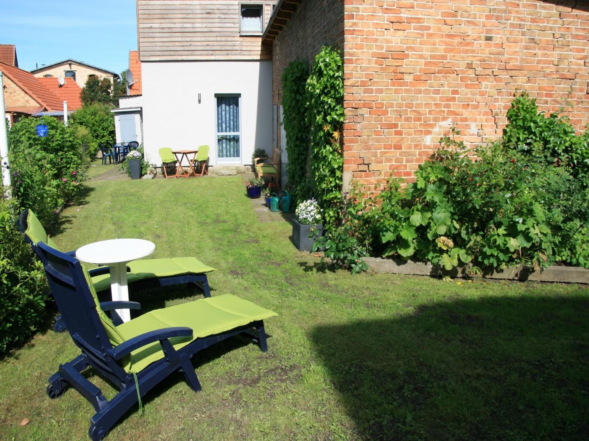 Stylish Apartment With Garden In Kluetz 外观 照片
